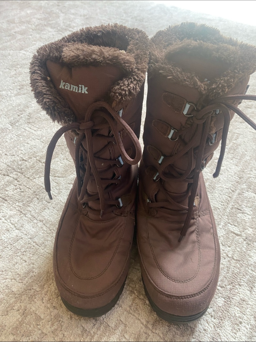 Kamik Women's Brown Lace-Up Winter Boots with Faux-Fur Cuff
